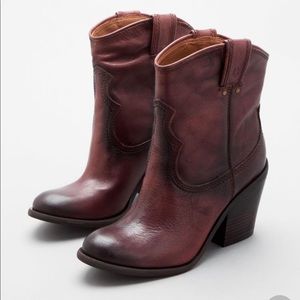 LUCKY BRAND “Ellena” boots